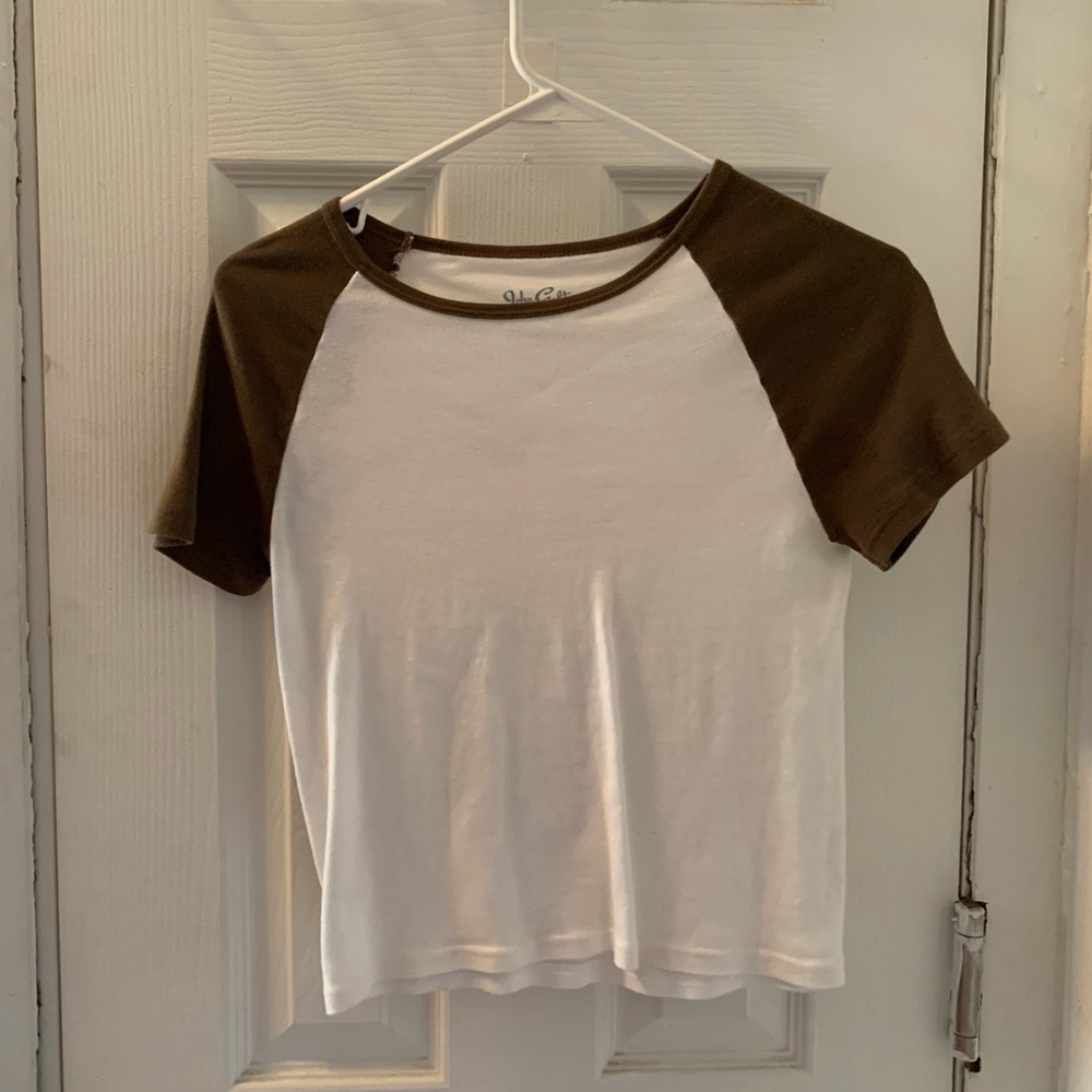 Short sleeve shirt